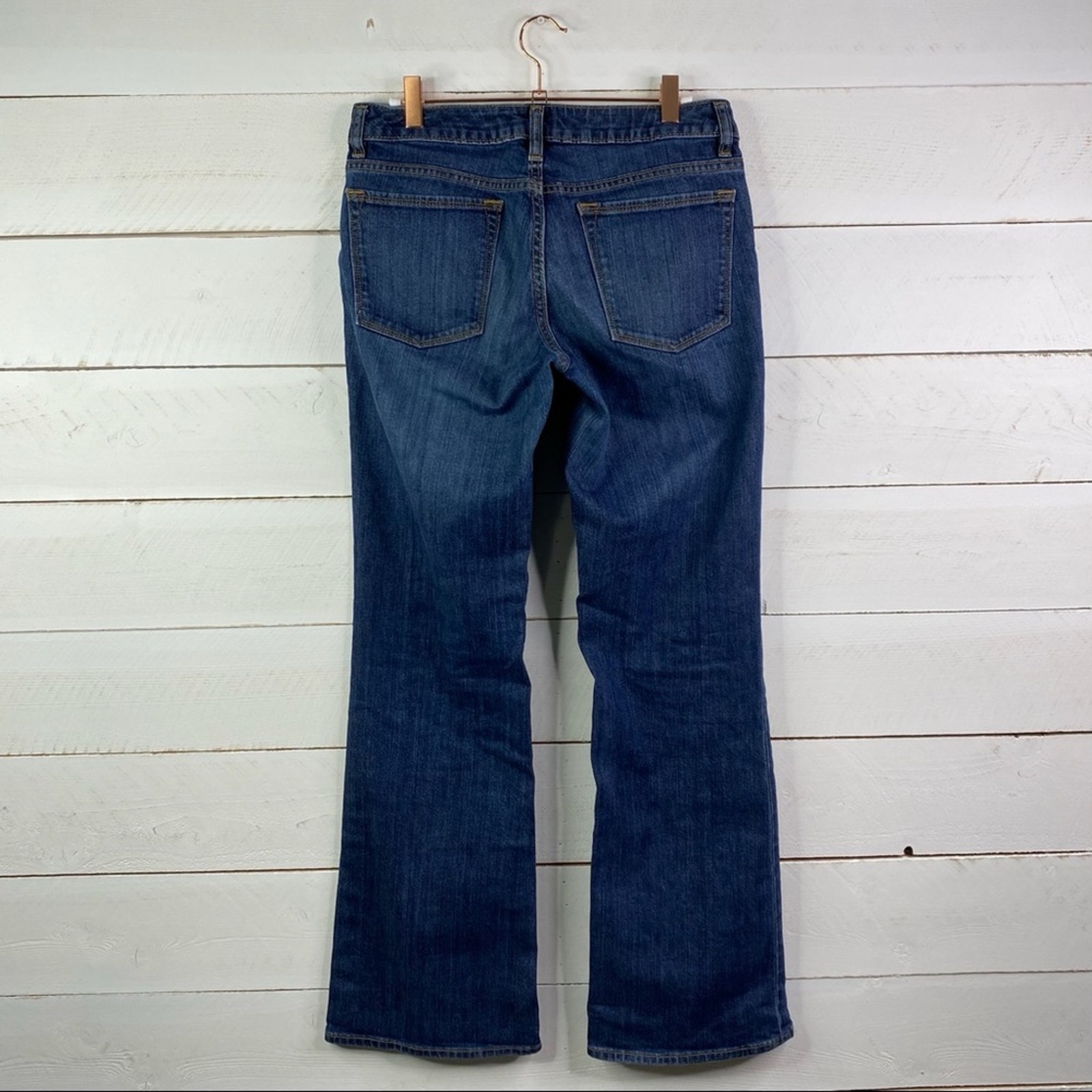 Banana Republic Medium Wash Low Rise Boyfriend Denim Bootcut Jeans Size 4
